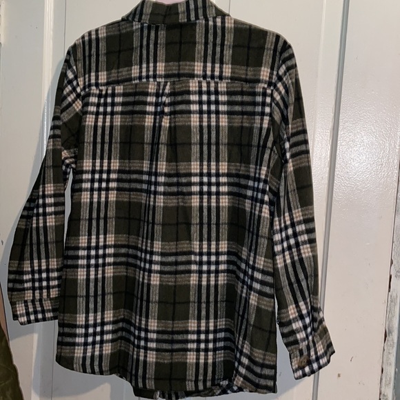 Olive green shacket flannel - Picture 3 of 4